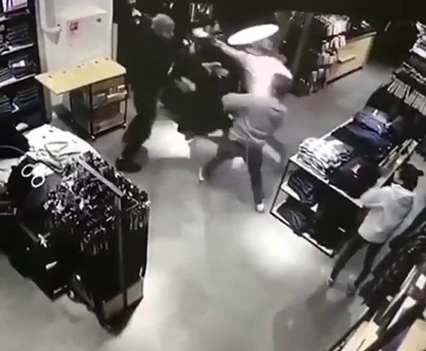драки мочилово
