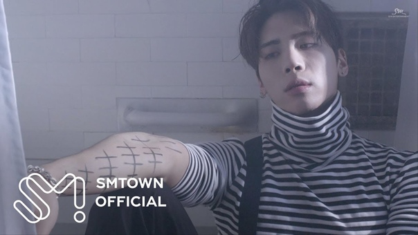 JONGHYUN (종현)