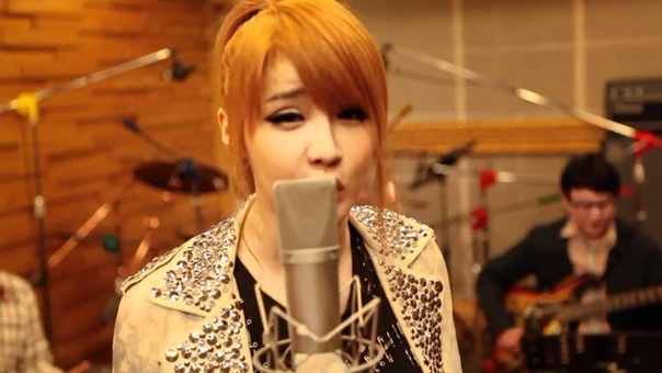 2NE1