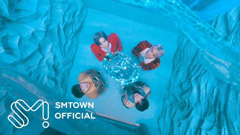 SHINee  (샤이니)