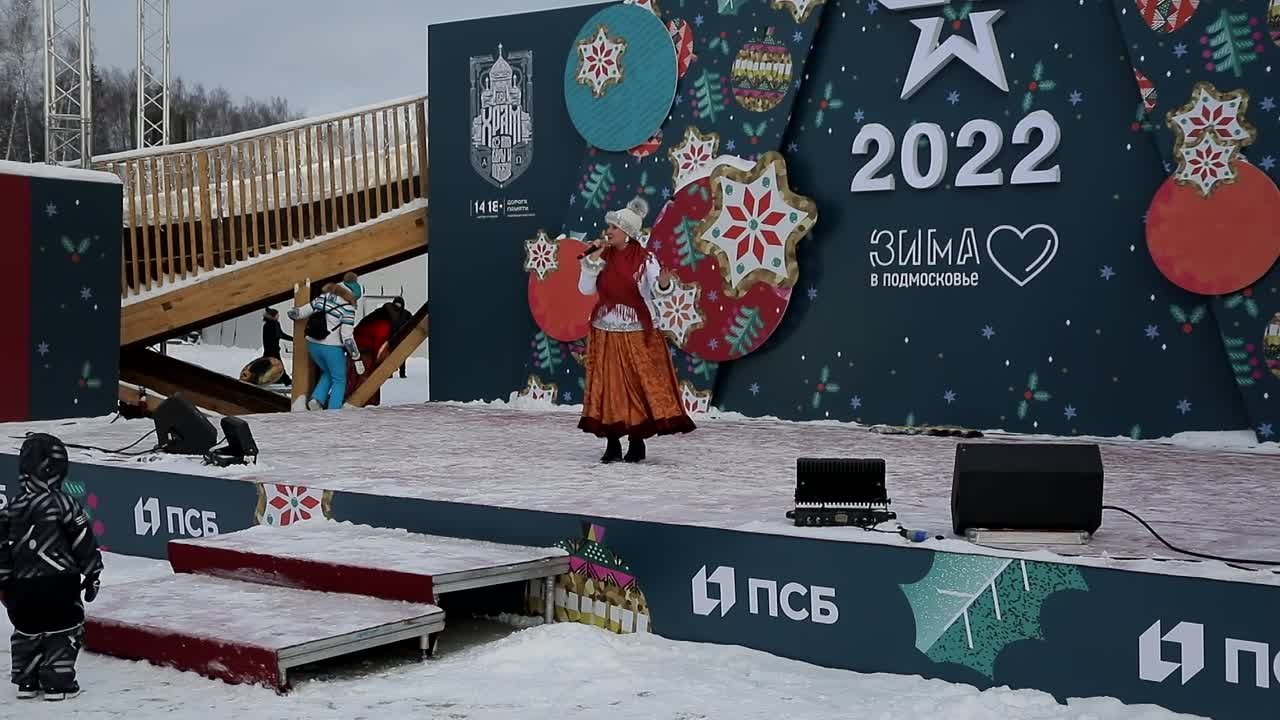 Видео ЖИВОЙ ЗВУК  Парк ПАТРИОТ 8 января 2022 г Рождественский праздник исп.Ольга Цехановская-Солдатенко