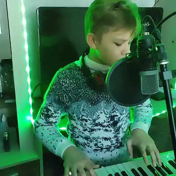СЕМЁН РОЗОВ