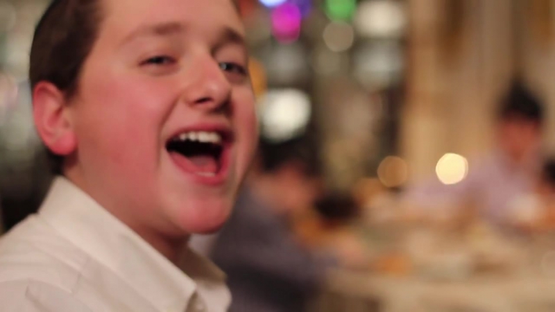 THE YESHIVA BOYS CHOIR