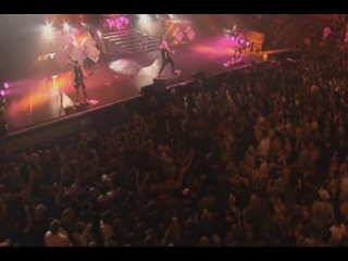 Shinedown - Somewhere In The Stratosphere (2011)/DVD1