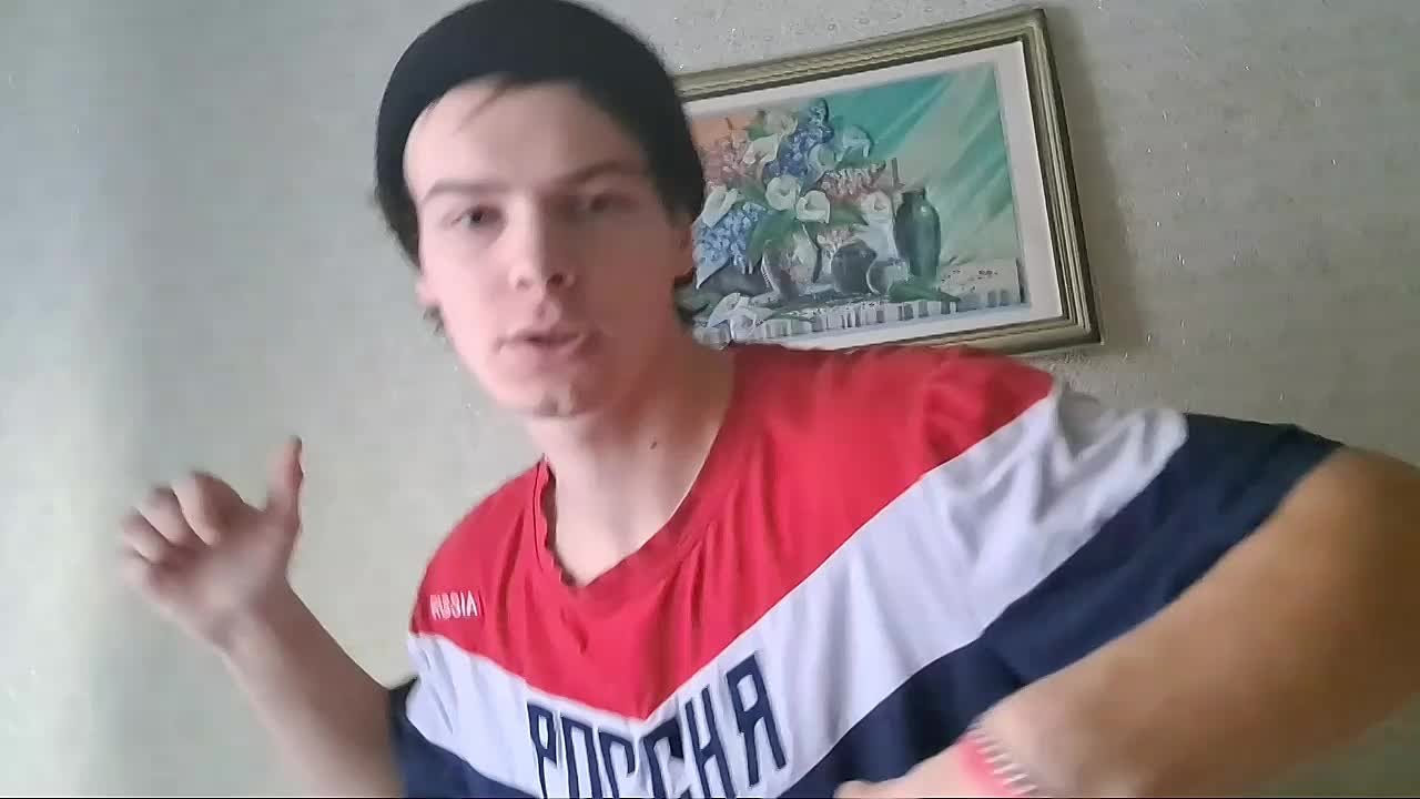 КЛИПЫ (ХОЛЛИ)