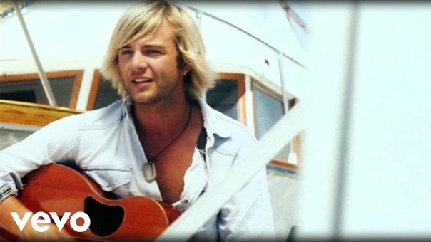 Keith Harkin вне Celtic Thunder