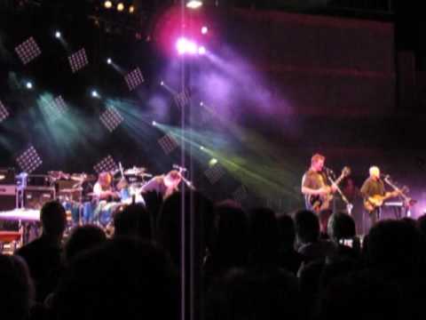 Them Crooked Vultures - Brisbane, Australia/Brisbane River Stage (January 25th 2010)