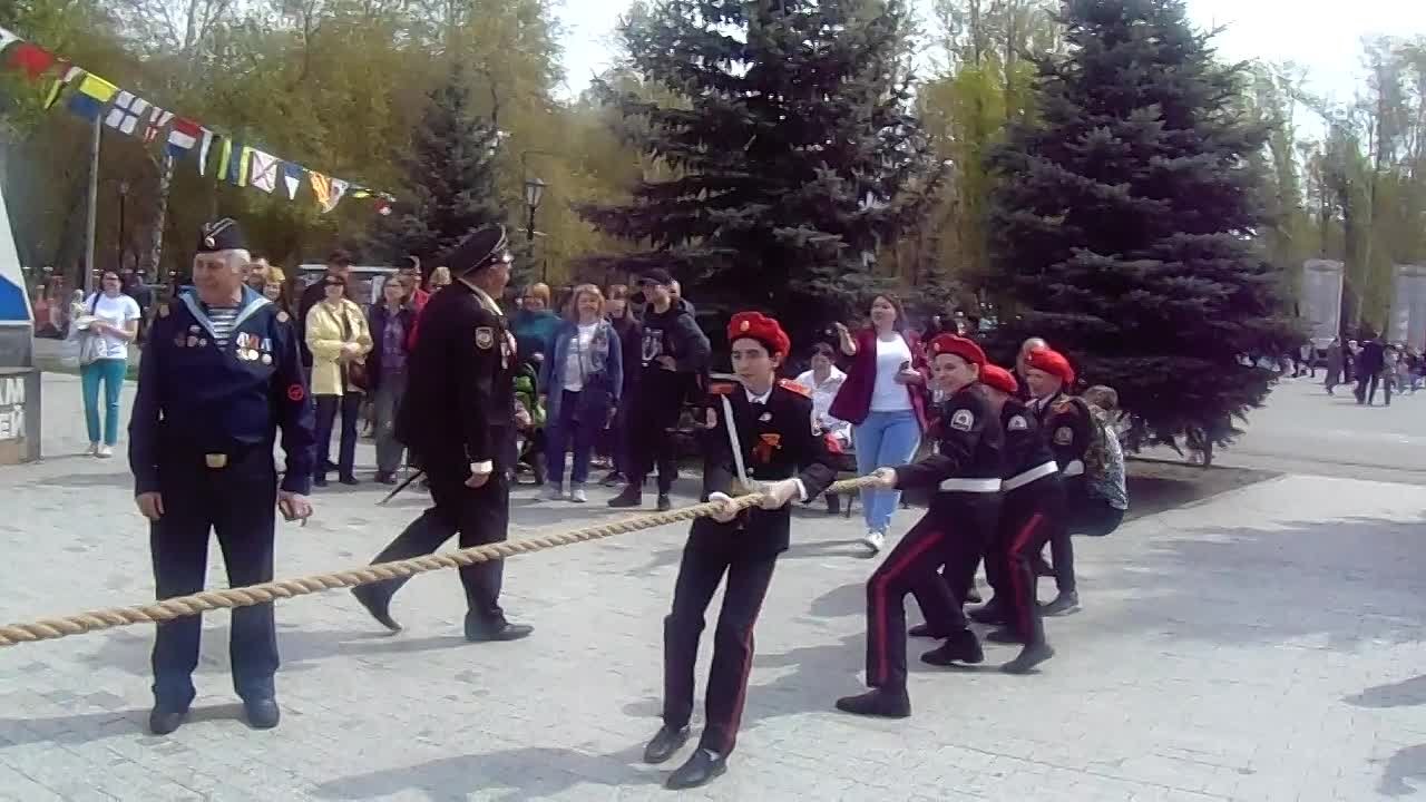 ПЕРЕТЯГИВАНИЕ КАНАТА